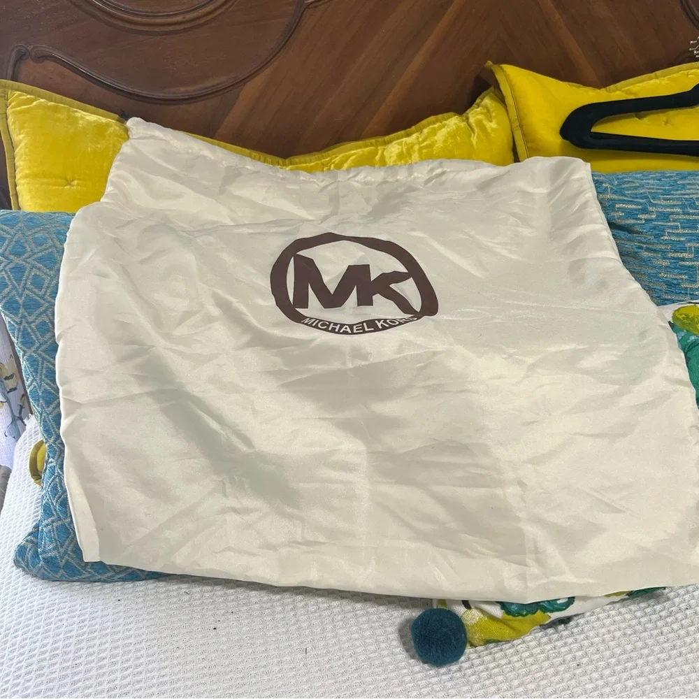 XL Michael Kors Purse Dustbag Draw String Bag‎ Cream & Brown Purse Protector